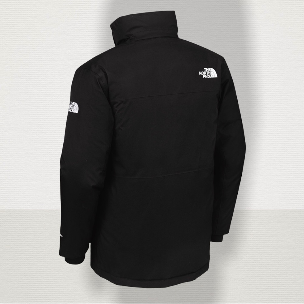 NWT The North Face Black arctic down jacket